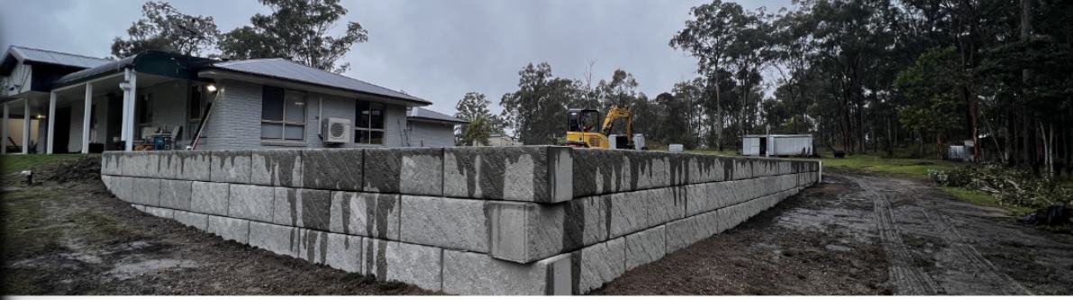 Block retaining wall